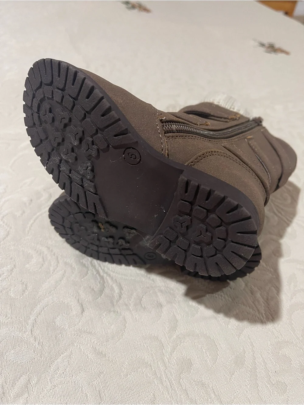 GIRL'S LIL LANEY RACHEL SHOES BOOTS SIZE 6 LIKE NEW - NUTMEG.